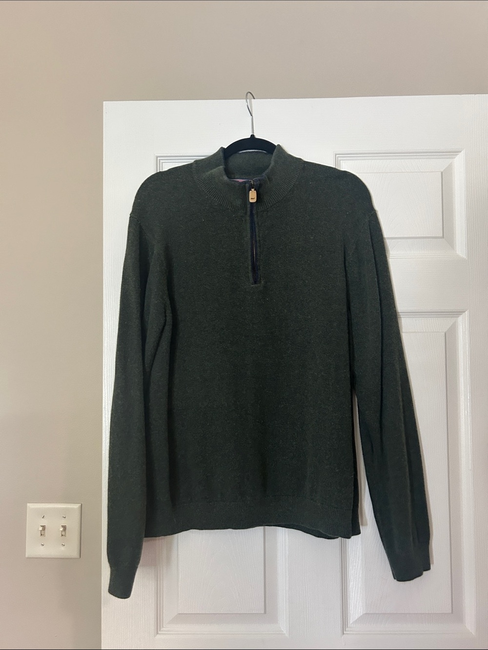 Vineyard Vines Men's Olive Green Quarter-Zip Sweater